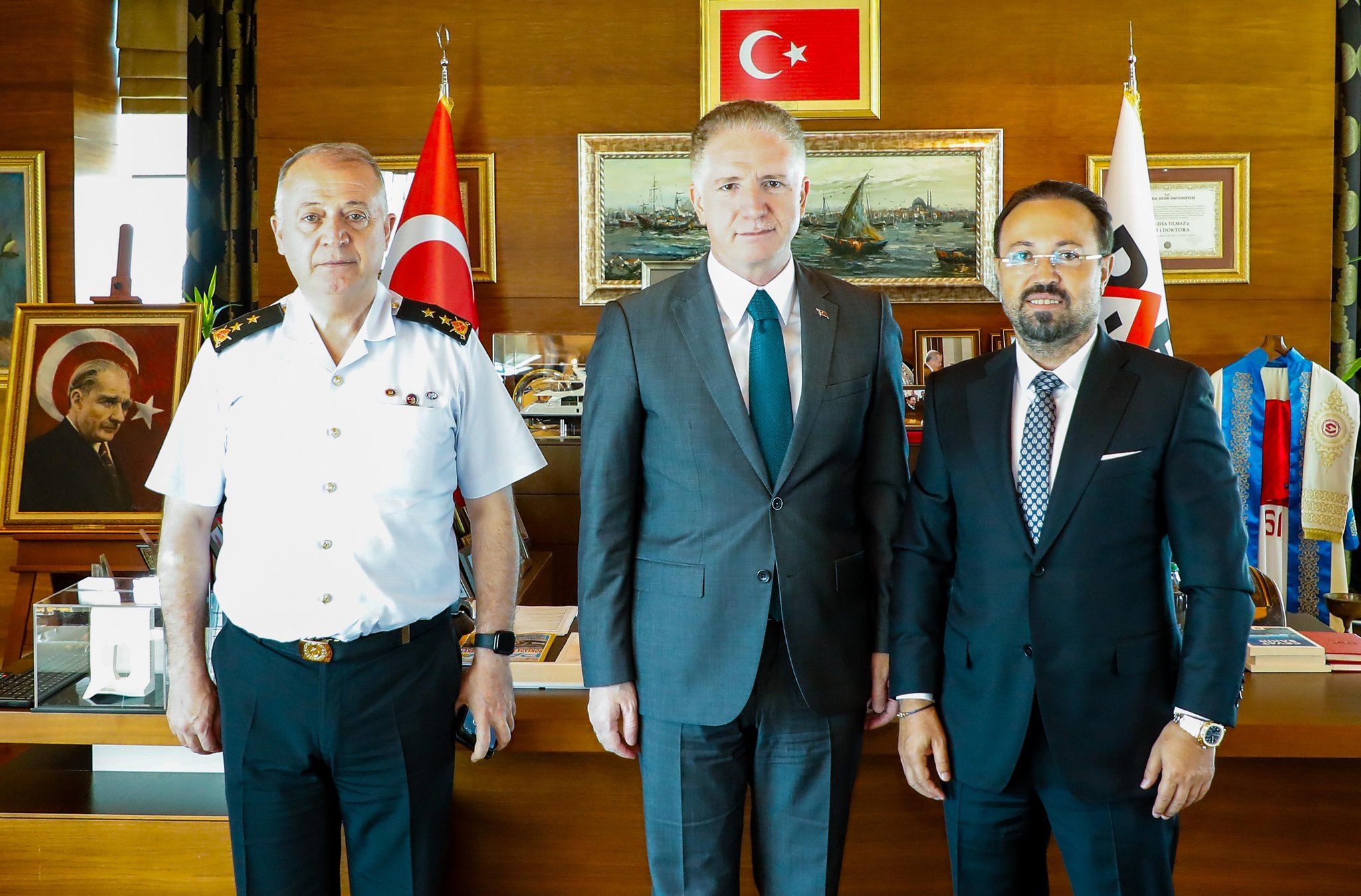 İstanbul Valisi Sayın Davut Gül ve İl Jandarma Komutanı Tümgeneral Sayın Yusuf Kenan Topçu ile Görüşme